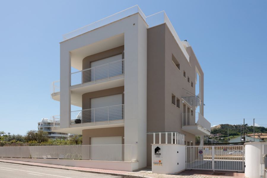 Facciata su Via Malta
